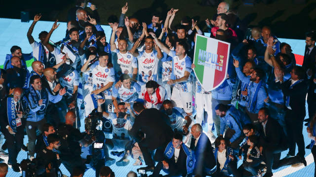那不勒斯:欧冠新赛制下的“生死时速”